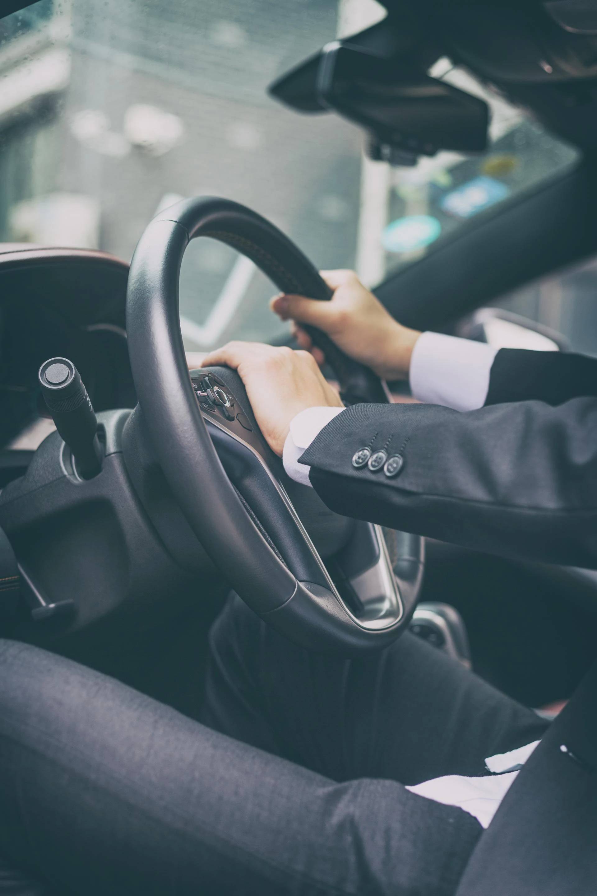 The Rise of Premium Safe Driver Services in Dubai: Travel in Comfort and Class