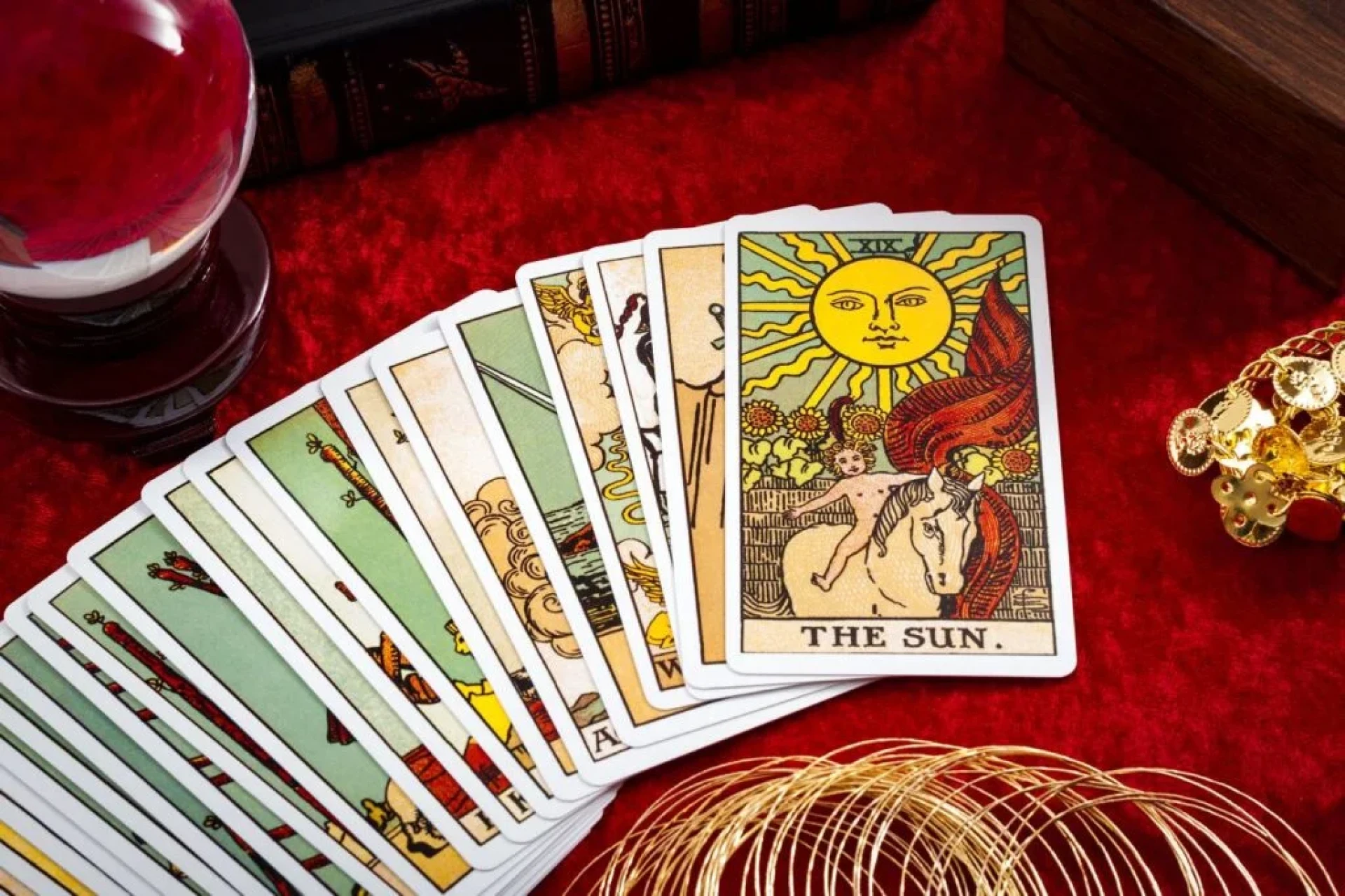 Top Reasons to Pursue a Diploma in Tarot Card Reading in 2025