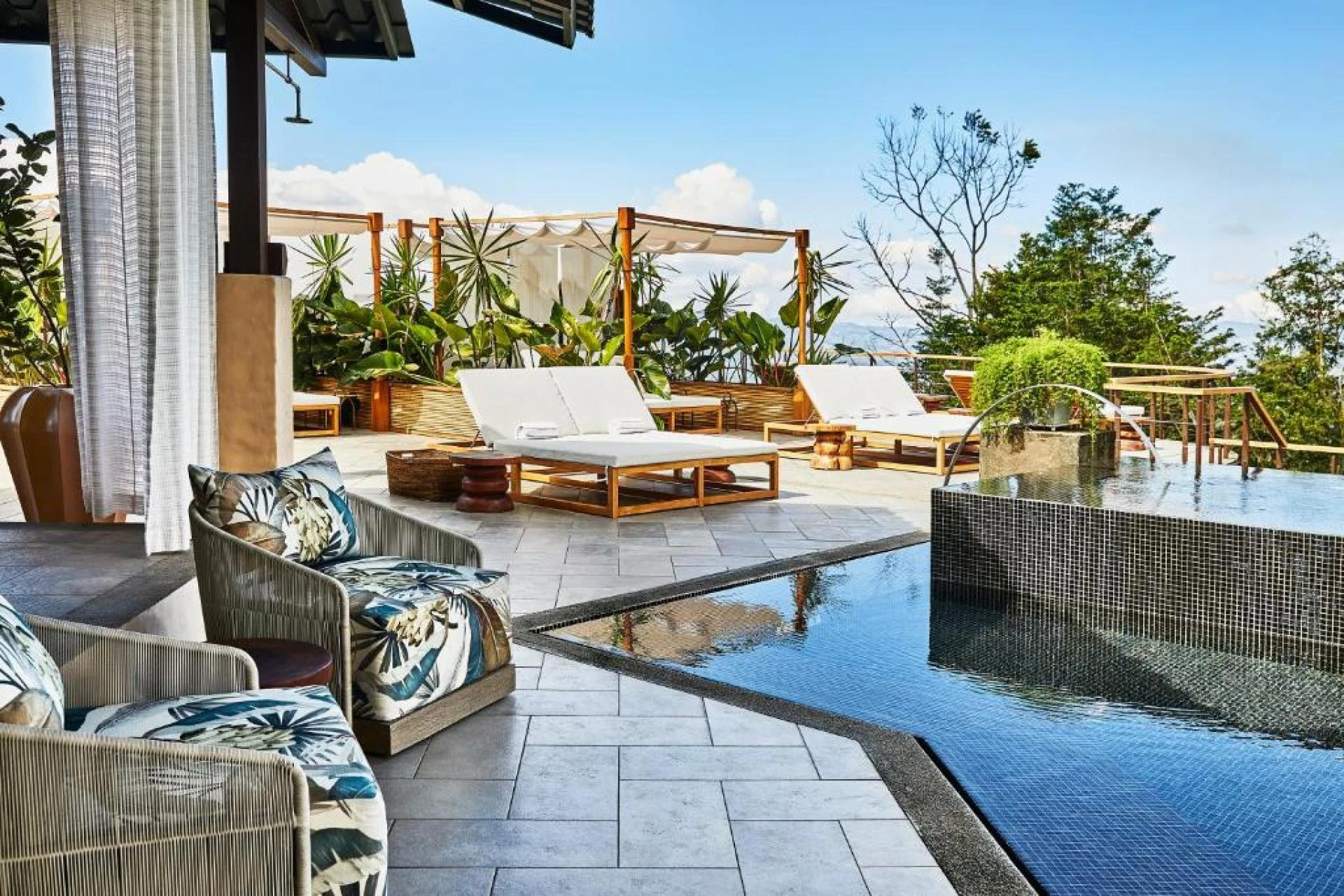 “10 Best Family Hotels in Costa Rica for an Unforgettable Pura Vida Vacation”