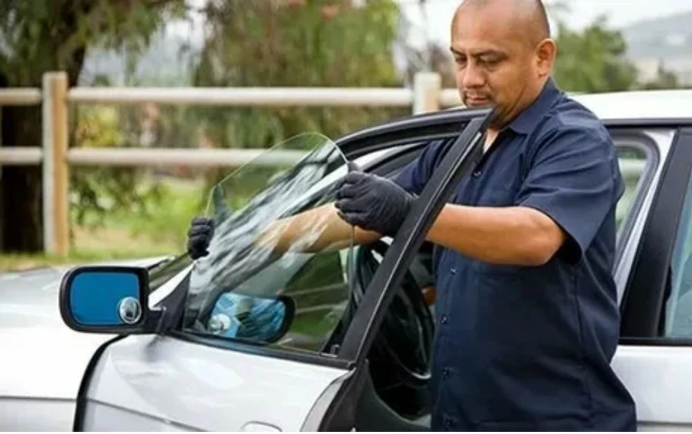 Which Classic Car Glass Types Are Best for Vintage Vehicles