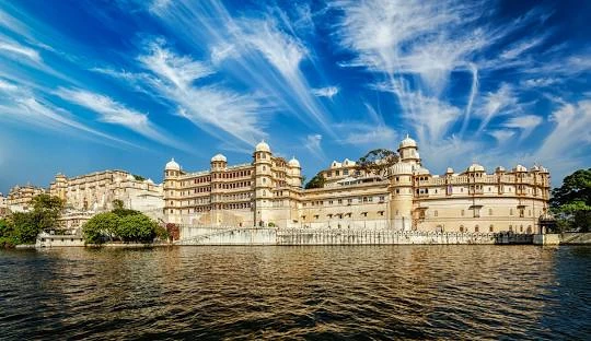 Udaipur Highlights: Famous Sites Loved by Tourists