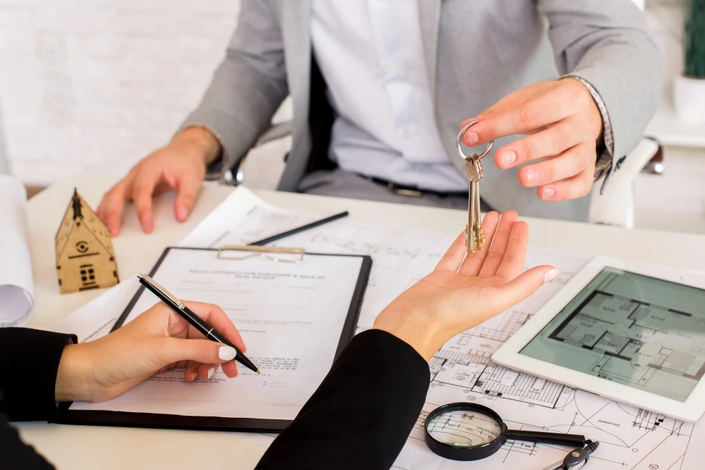 7 Questions to Ask Before Hiring Veteran Realtors