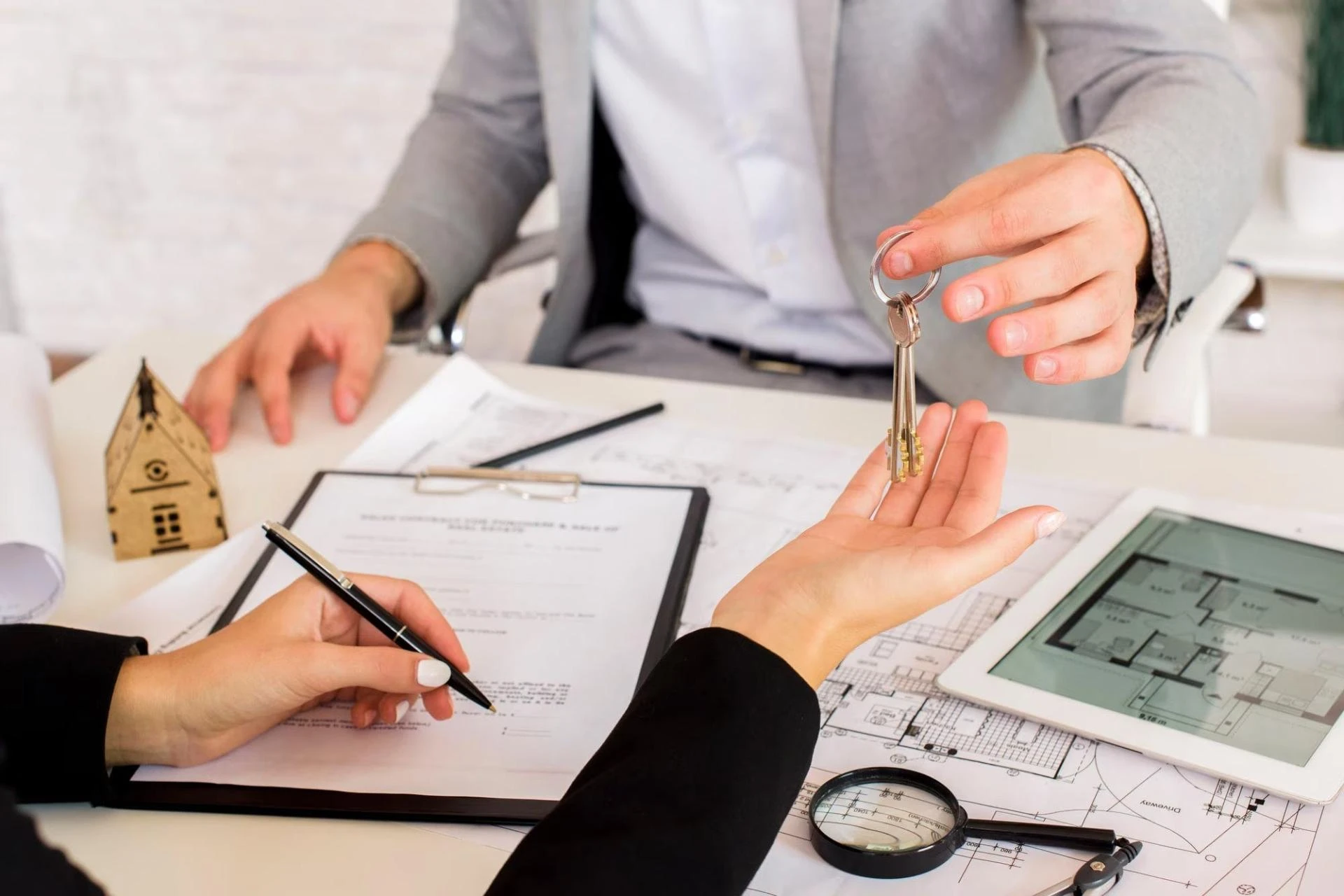 Affordable Real Estate Attorney Services for Buyers Sellers and Investors