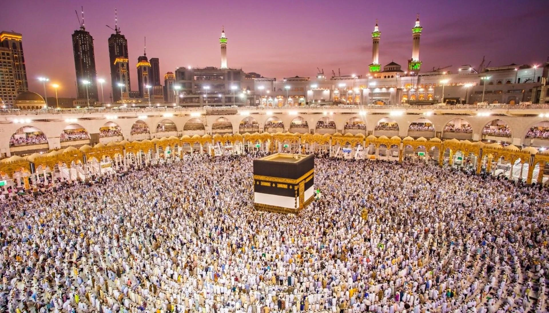 Umrah Packages from Chicago: A Complete Guide to a Spiritual Journey with Salah Travels