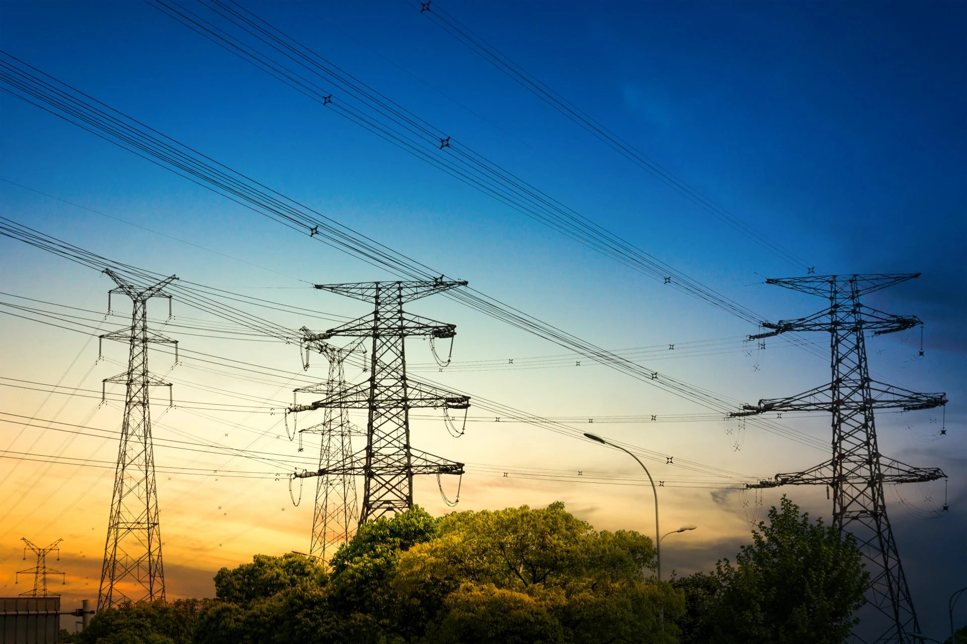 Solar and Wind Power: Transforming Global Electricity Markets