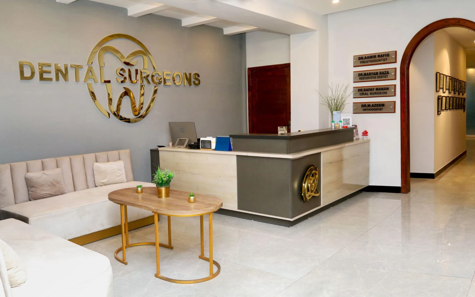 Polishing & Scaling: A Clear Guide to Healthier Teeth and Gumsost Title
