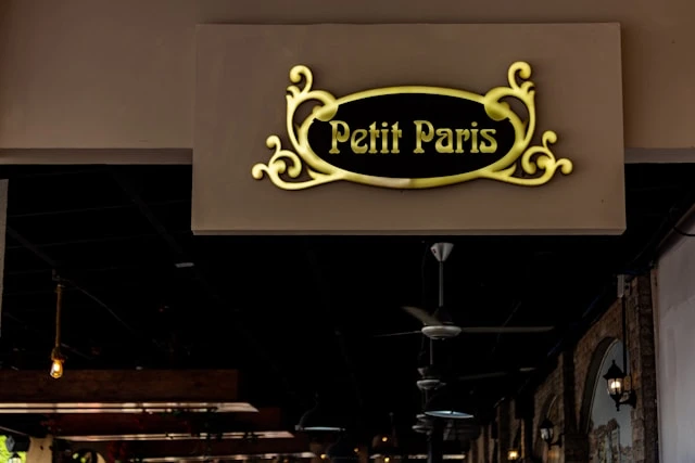 Why Professional Logo Fabrication Matters for Brand Identity