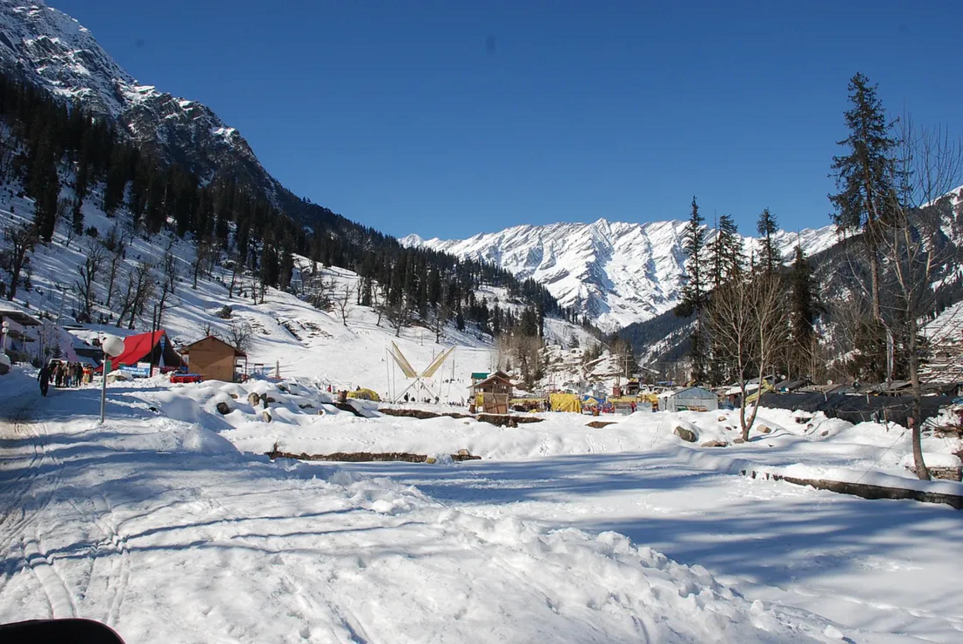 Best Time to Visit Manali: Month-Wise Climate, Snowfall Season & Travel Tips