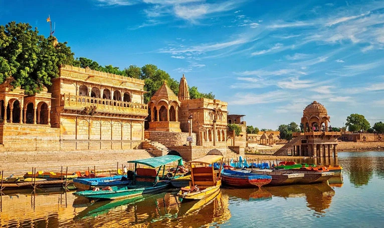 Gadisar Lake Jaisalmer Sightseeing and Boating Experience