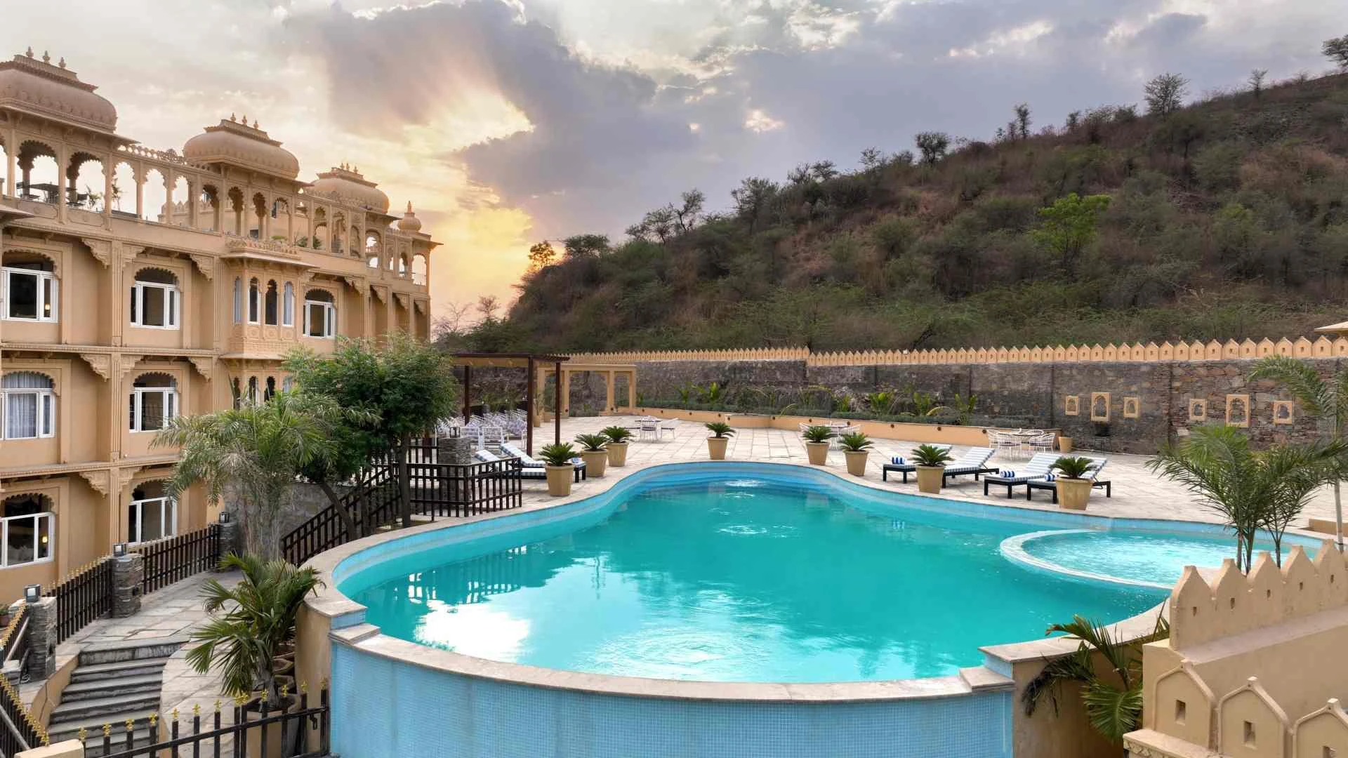 Udaipur Weddings Explained: Reasons Couples Choose It