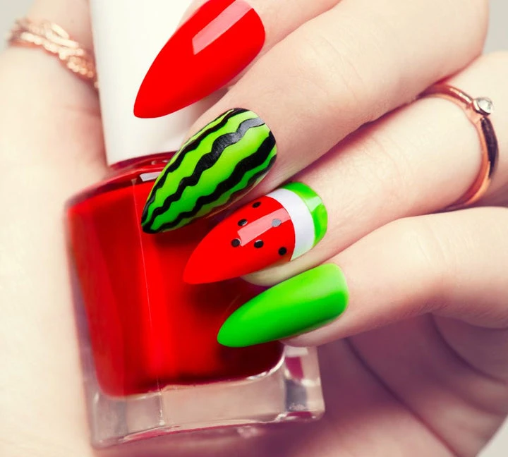 Acrylic Nail Brush Techniques for Professional Nail Art at Home
