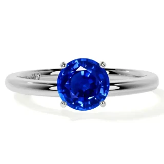 What to Look for in a Diamond and Natural Sapphire Ring