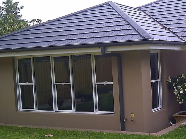 Why Are Aluminium Double Hung Windows a Practical Upgrade Option?