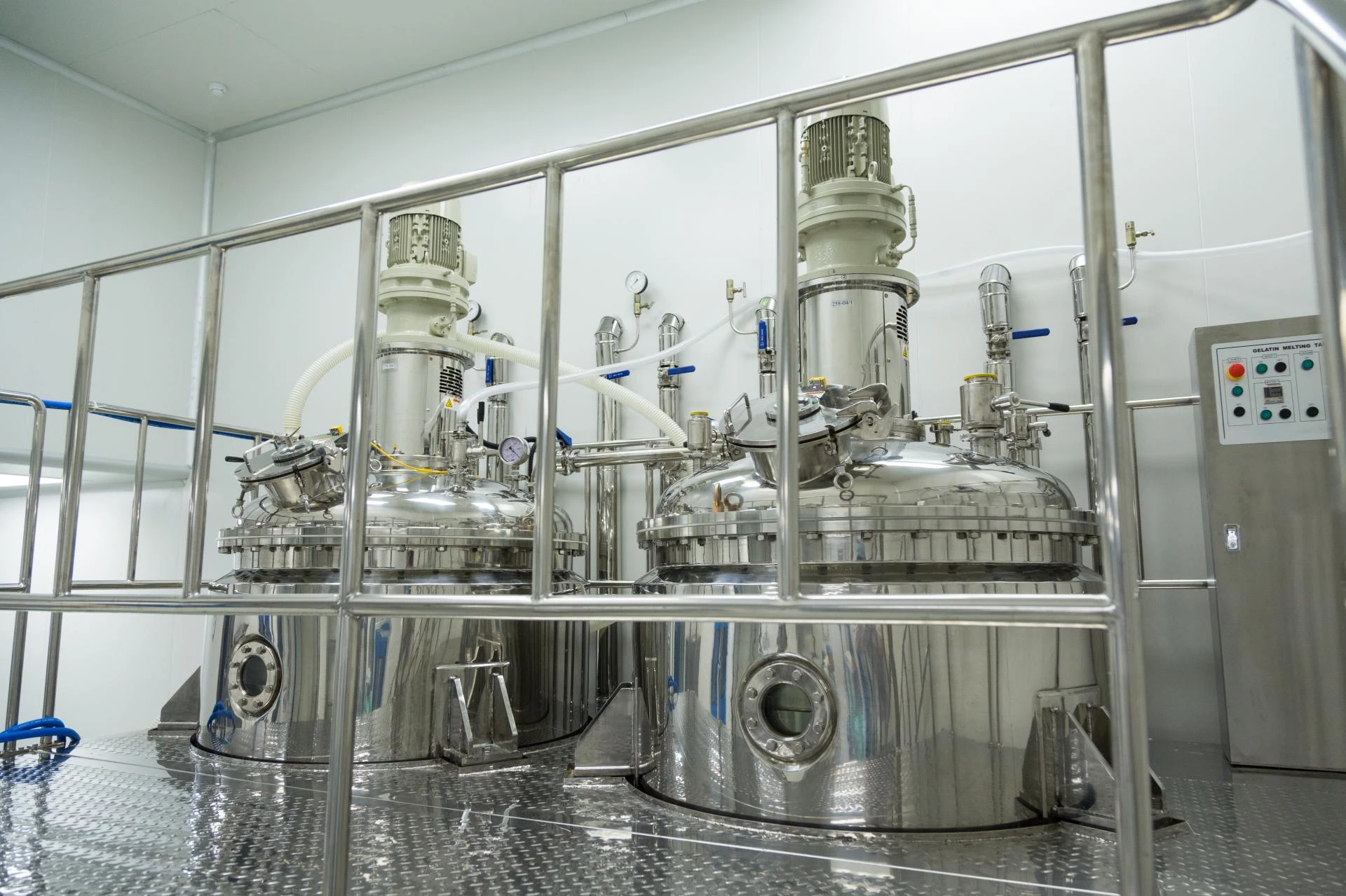 How Decanter Centrifuges Reduce Operational Costs in Oil Refineries