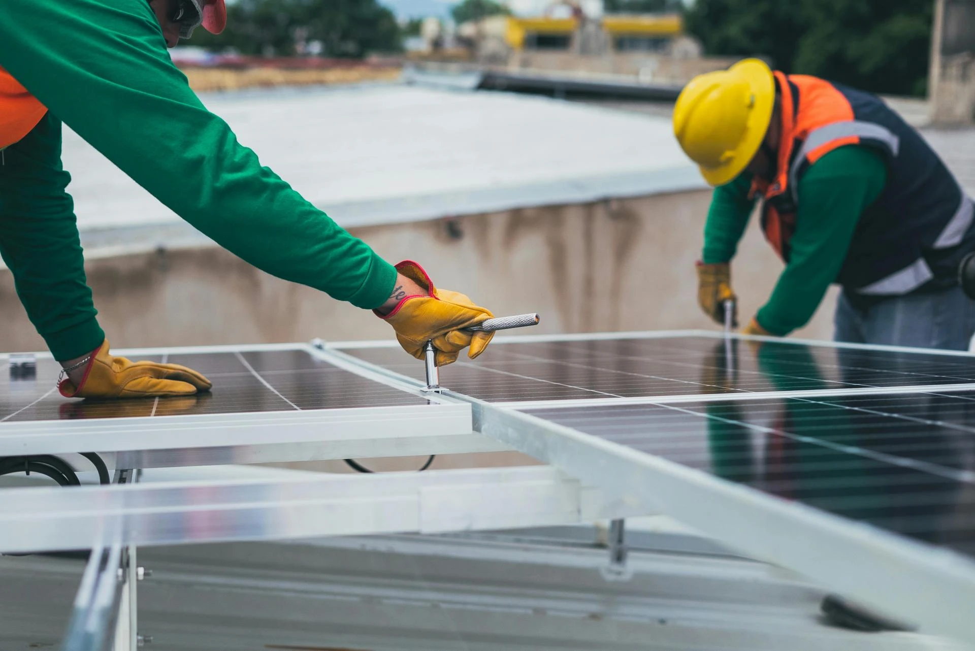 Duurzame Zonne-Energie in Zeeland: Rendement, Betrouwbaarheid en Toekomstzekerheid