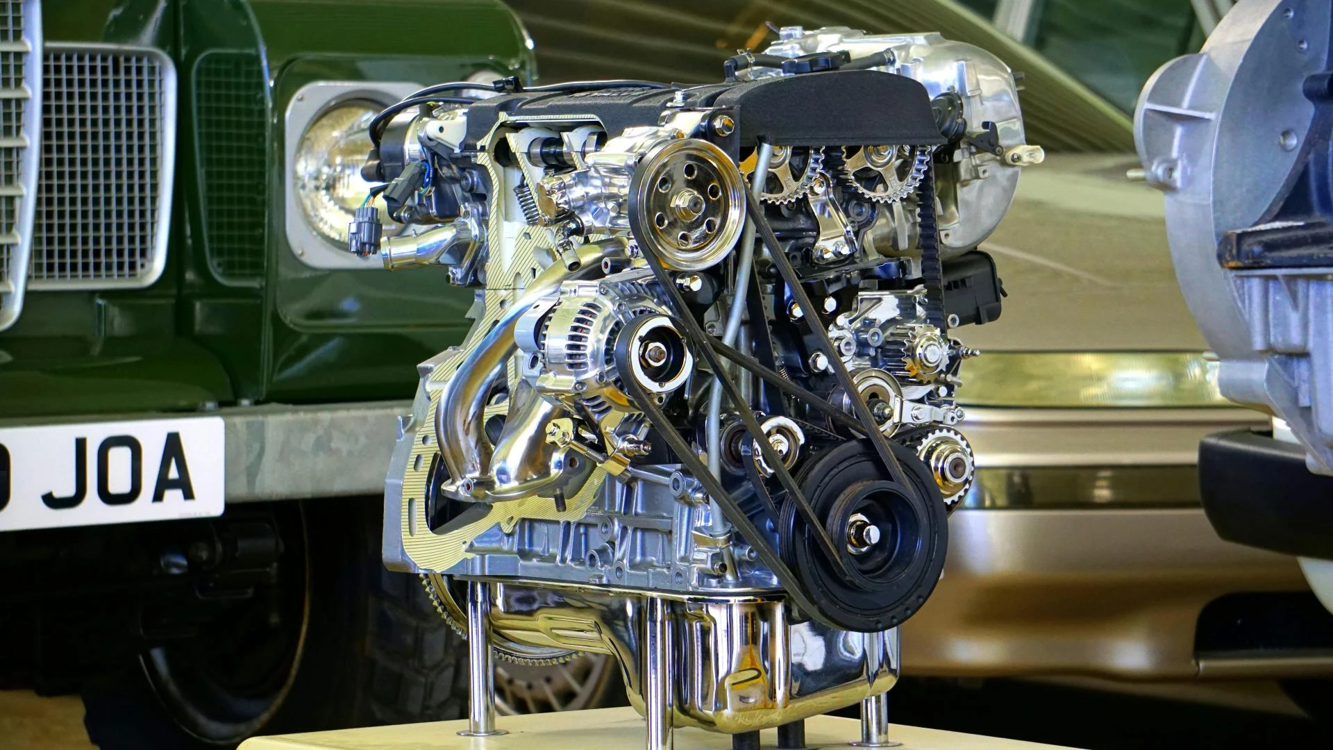 How Hybrid and Electric Marine Engines Are Transforming Shipping 
