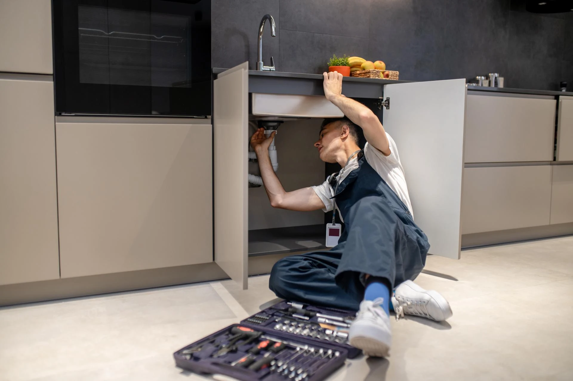 Why Maintenance Like Cleaning Drain Pipe Systems Keeps Your Home Safe