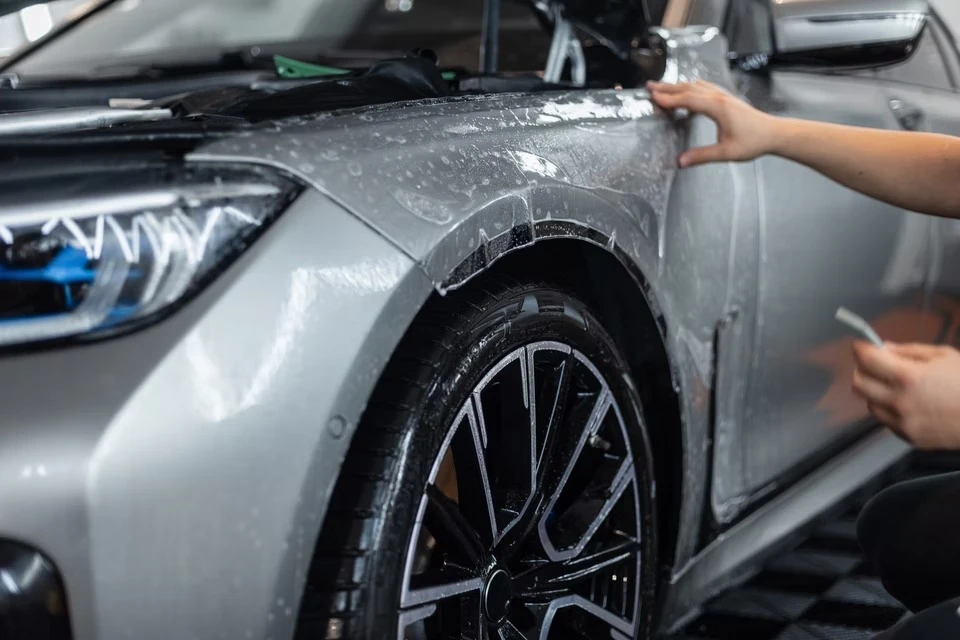 Benefits of Hiring a Local Car Wrap Shop Near You
