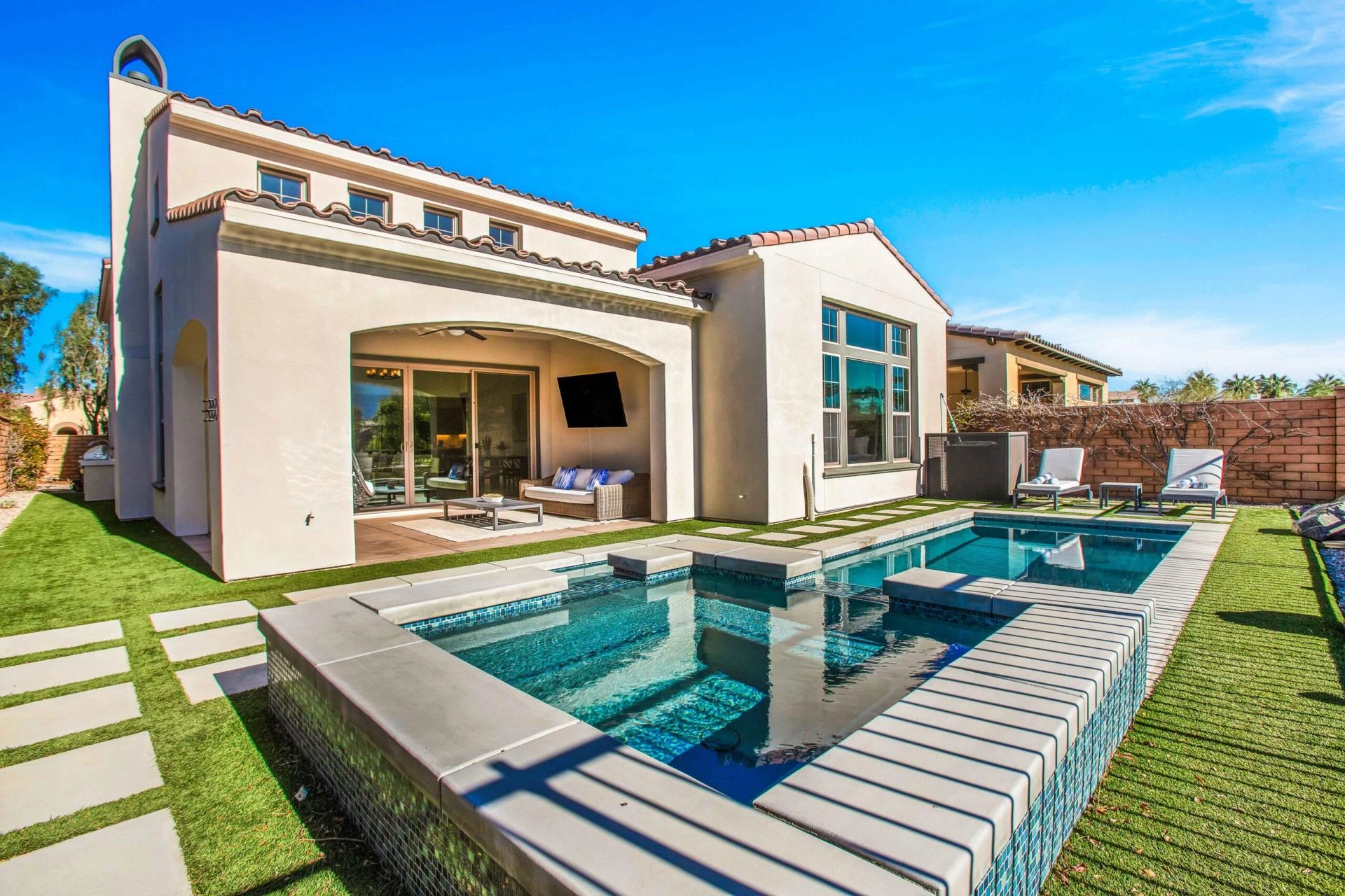 Where to Book Palm Springs Vacation Rentals