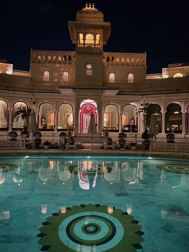 Guide to Hotal Near Ahmedabad High Way Udaipur