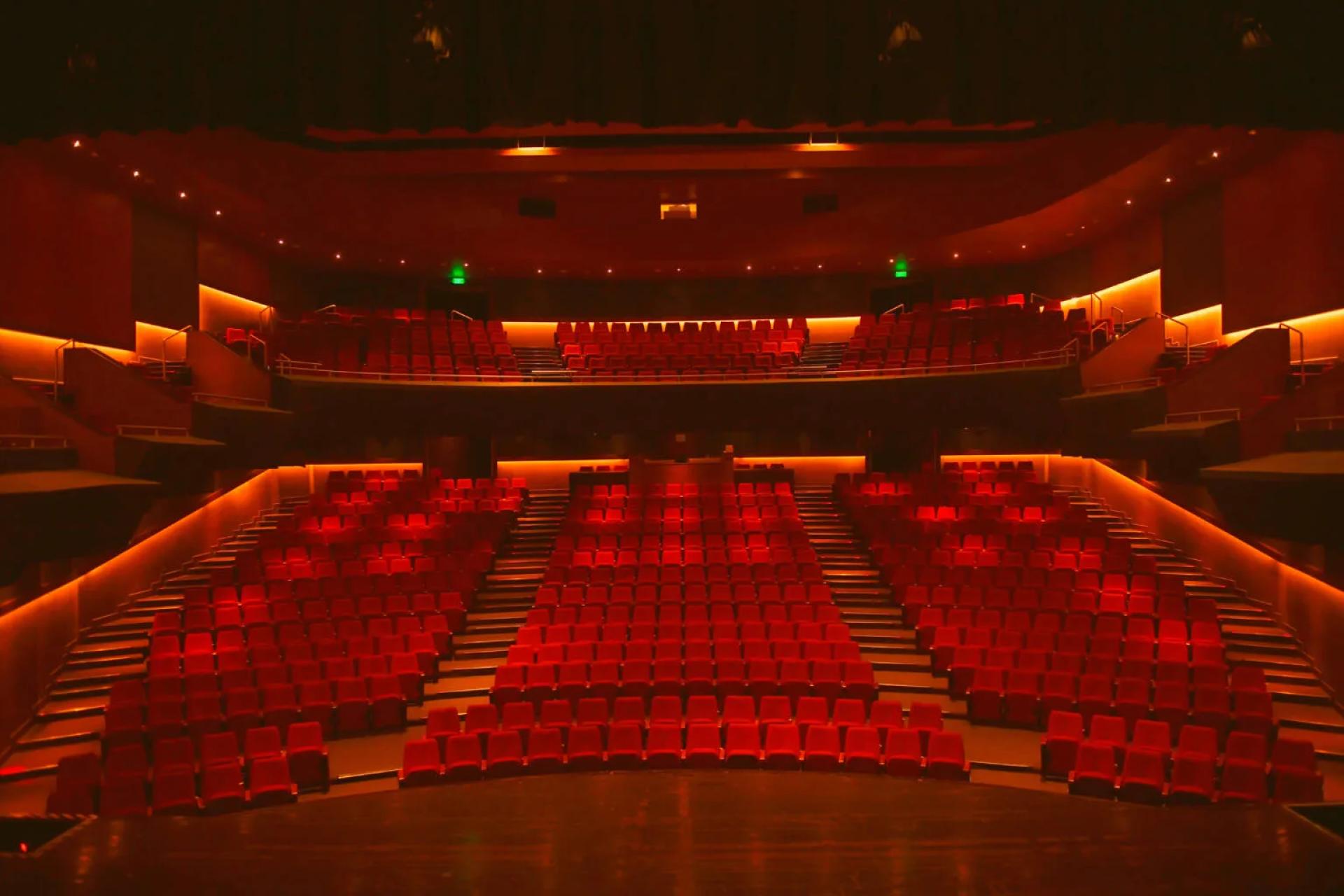 Architectural Marvelling: The Evolution of Iconic Performance Spaces in Mumbai