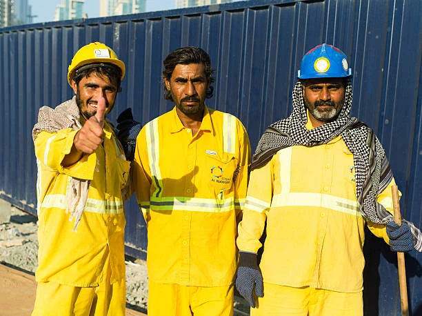 Why Breathable Fabrics Matter in Hot Climate Workwear 