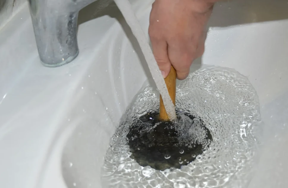 How to Fix Air Lock in Waste Pipe (2026 Guide) – Experienced Residential Plumbing Services in Springfield, MO