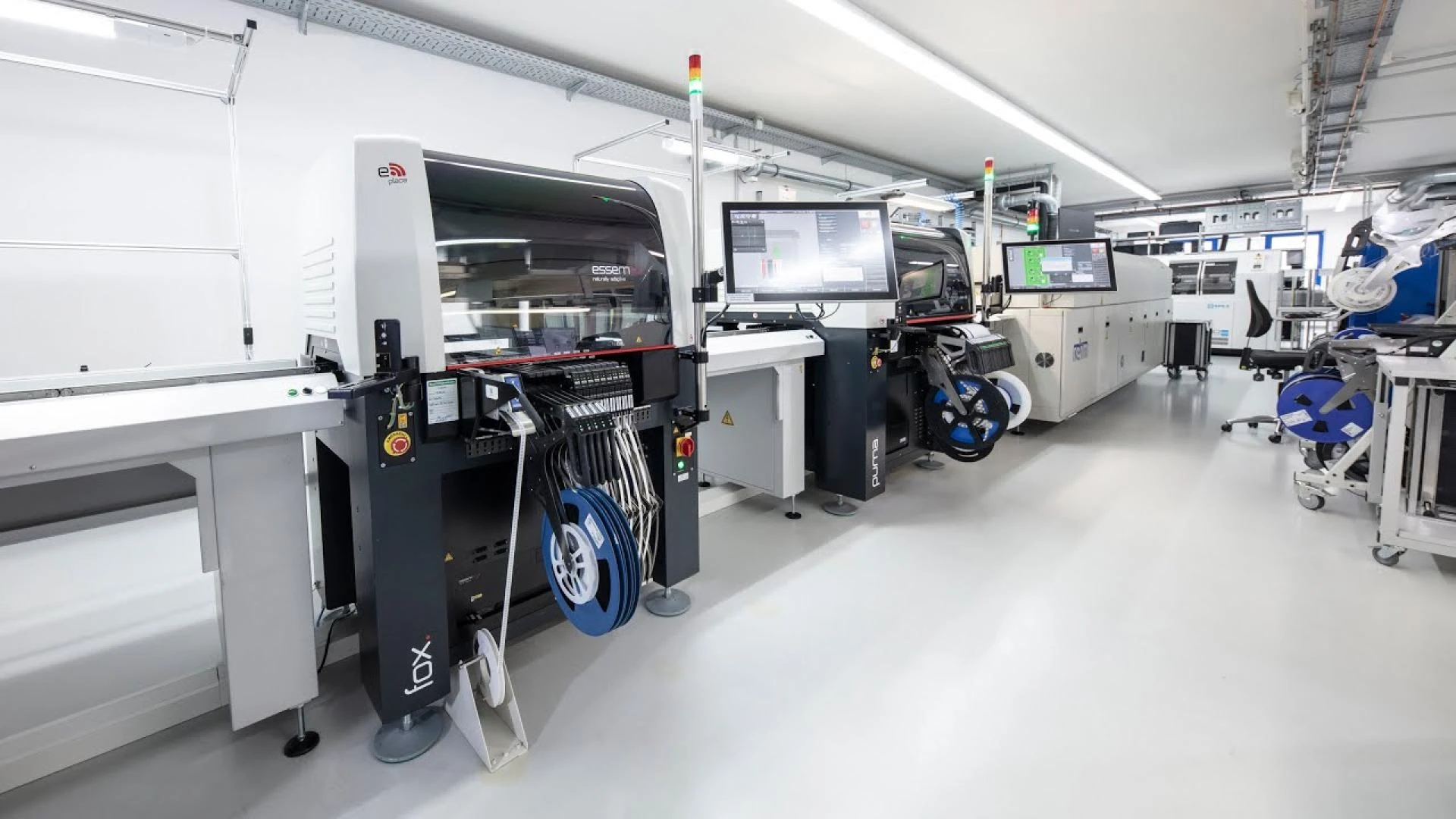 How Modern Electrical Products Manufacturers Are Driving Innovation in Power Solutions