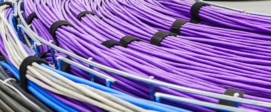 How a Distributed Antenna System Supports Reliable Calls in High-Traffic Indoor Areas