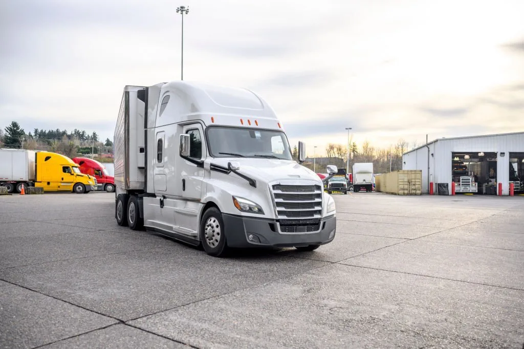 Freight Shipping Company California for LTL and Full Truckload Shipping