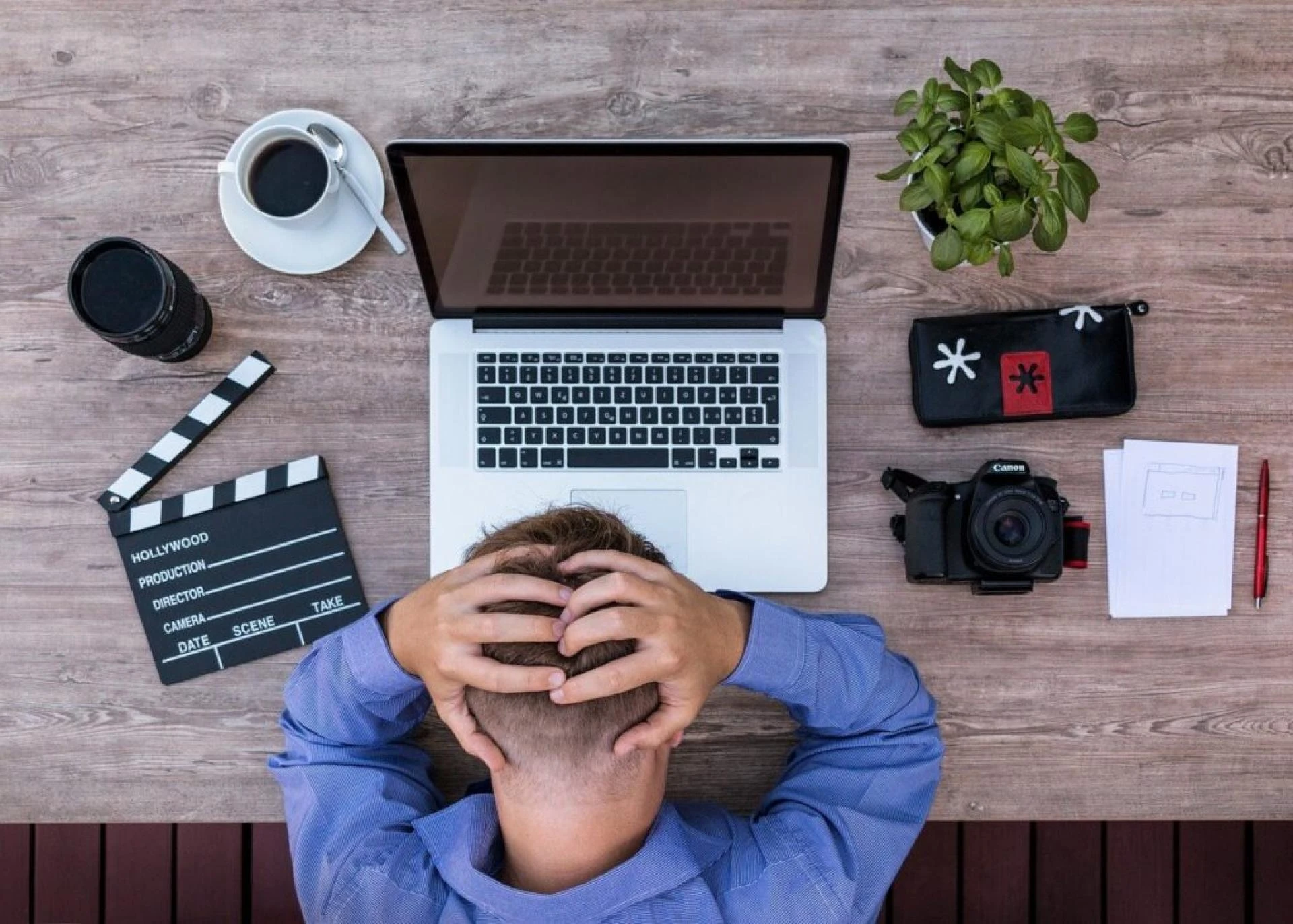 How do I start blogging as a beginner?