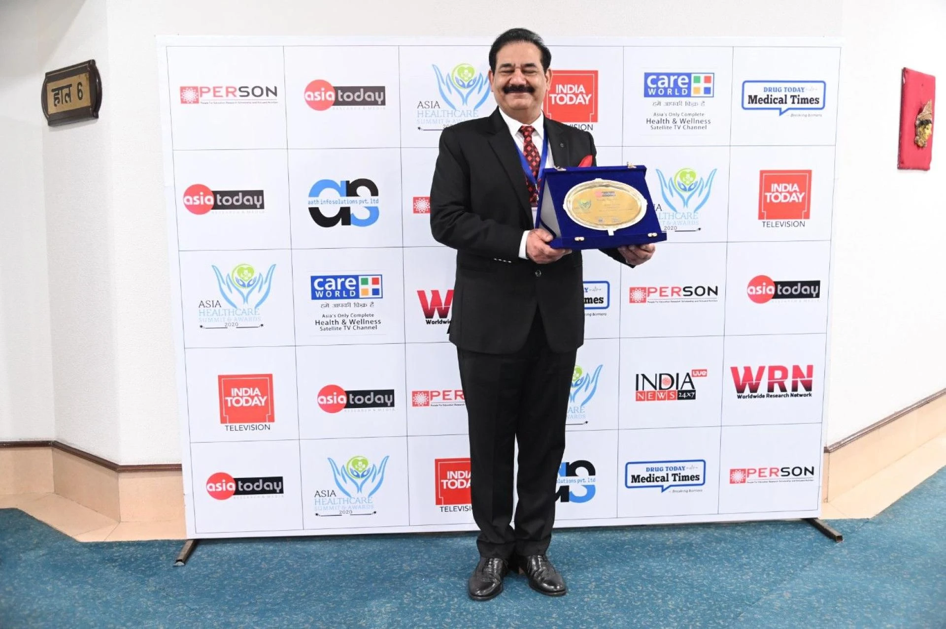 Dr Prof Anil Arora